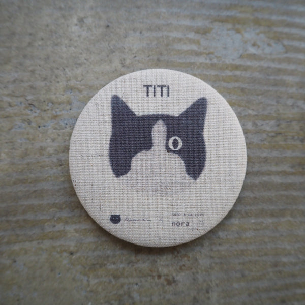 Kamwei Fong   can mirror